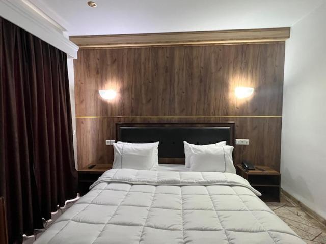 Hotel Mistral 오랑 외부 사진