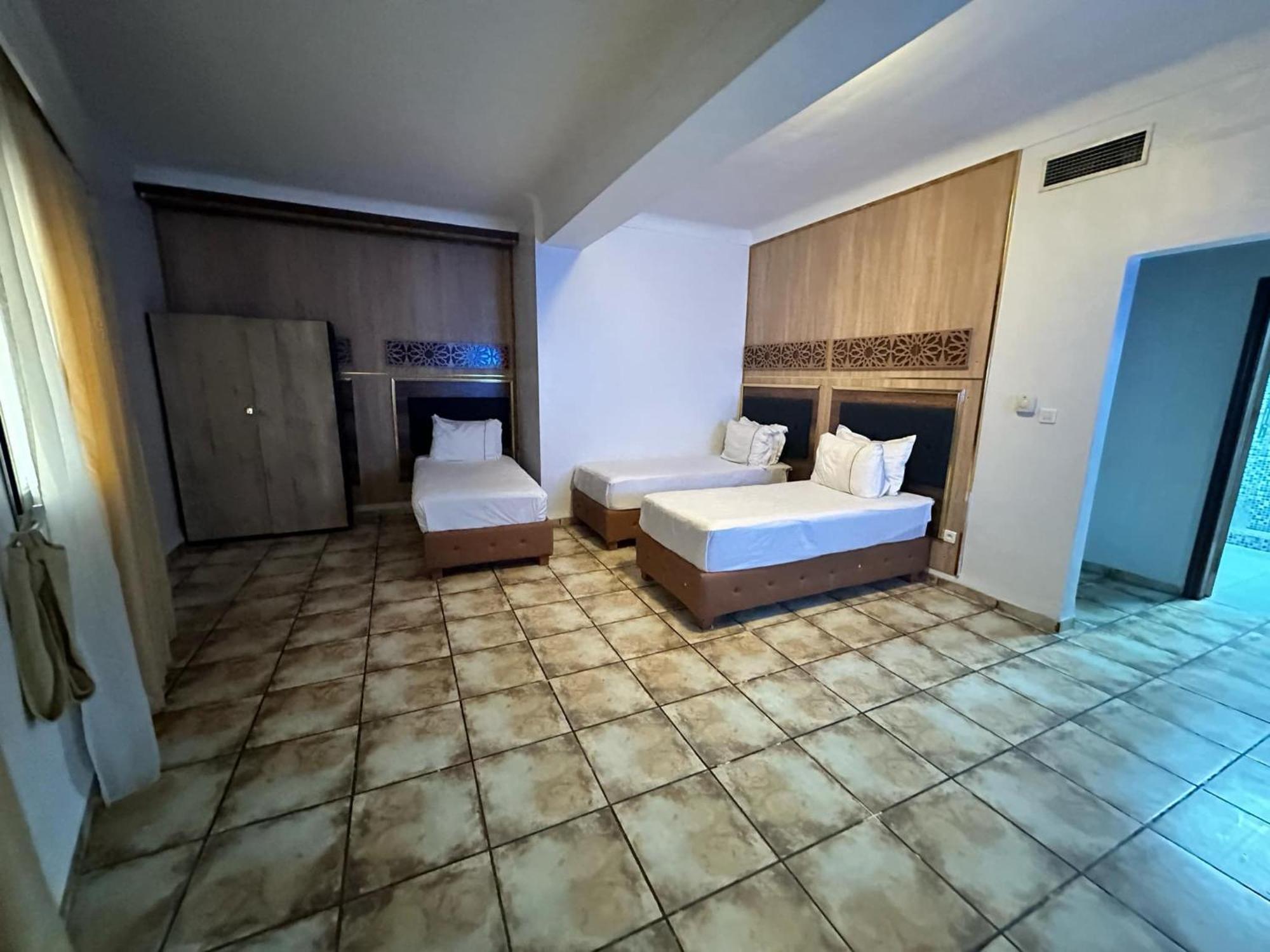 Hotel Mistral 오랑 외부 사진